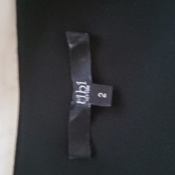 Tibi ladies silk top- longer in back than front - Picture 4 of 5